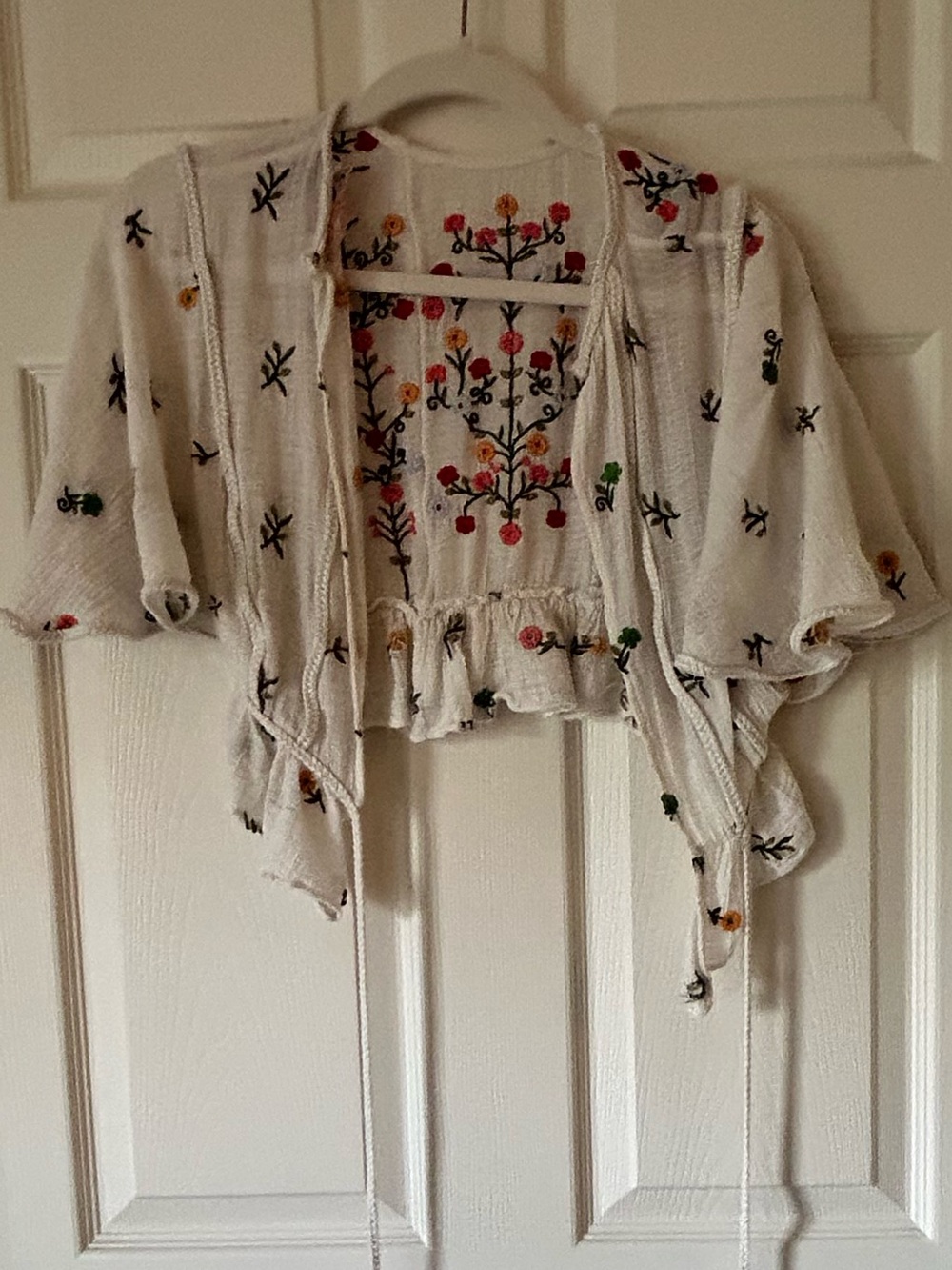 Zara Cream Embroidered Tie Front Cropped Cardigan Floral Kimono Blouse Size S - Picture 4 of 14